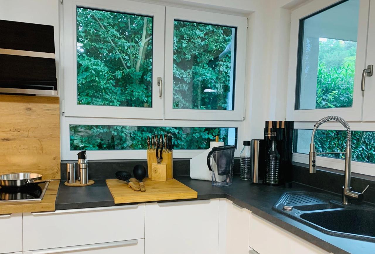 Firmen & Ferienwohnung Brecht 1 Waibstadt Екстер'єр фото