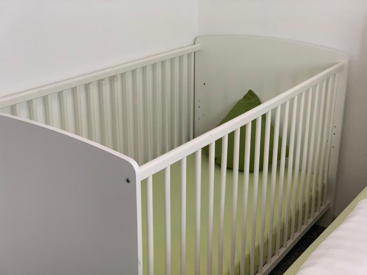 Firmen & Ferienwohnung Brecht 1 Waibstadt Екстер'єр фото