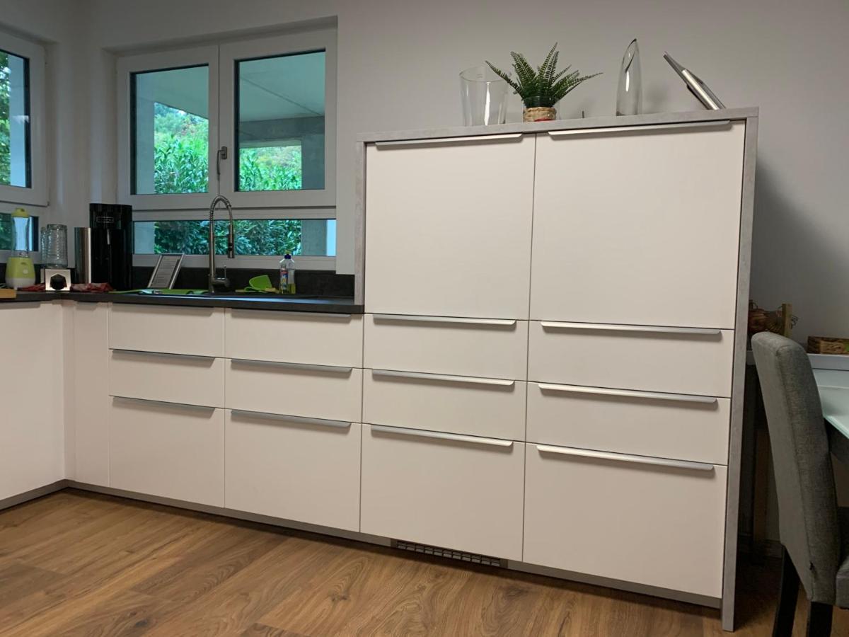 Firmen & Ferienwohnung Brecht 1 Waibstadt Екстер'єр фото